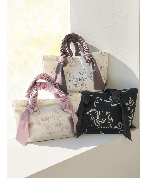SNIDEL HOME(スナイデルホーム)の「オーガニックキャンバストート-SMALL-(RIBBON)(トートバッグ・レディース・ダークブラウン/ブラック/ピンクベージュ・F)」の4枚目の写真