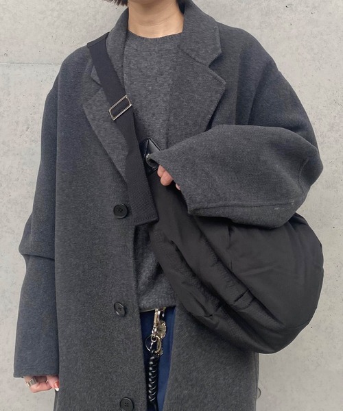 ISOOK(アイスー)の「ソフトカーブパデットショルダーバッグ(kiharu select) / ショルダーバッグ ペットボトルが入る ウエストポーチ 肩掛け 無地(ボディバッグ/ウエストポーチ・レディース・ブラック/アイボリー・FREE)」の3枚目の写真