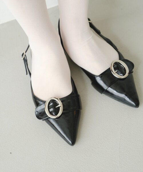 Kastane（カスタネ）の「ラインベルトパンプス（パンプス・レディース・ブラック/アイボリー/ベージュ・36/37/38）」の6枚目の写真