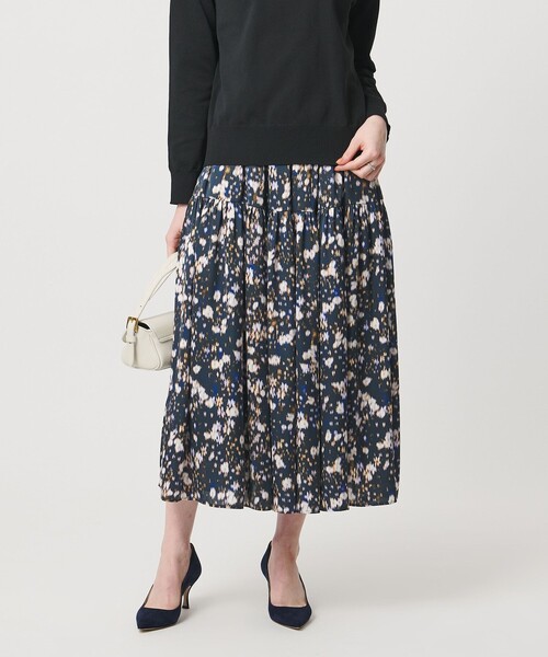 UNITED ARROWS（ユナイテッドアローズ）の「サテン フラワープリント スカート ‐ウォッシャブル‐（スカート・レディース・その他7/その他3・36/38）」の18枚目の写真