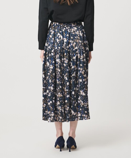 UNITED ARROWS（ユナイテッドアローズ）の「サテン フラワープリント スカート ‐ウォッシャブル‐（スカート・レディース・その他7/その他3・36/38）」の3枚目の写真