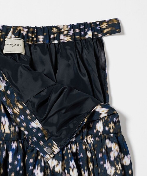 UNITED ARROWS（ユナイテッドアローズ）の「サテン フラワープリント スカート ‐ウォッシャブル‐（スカート・レディース・その他7/その他3・36/38）」の7枚目の写真