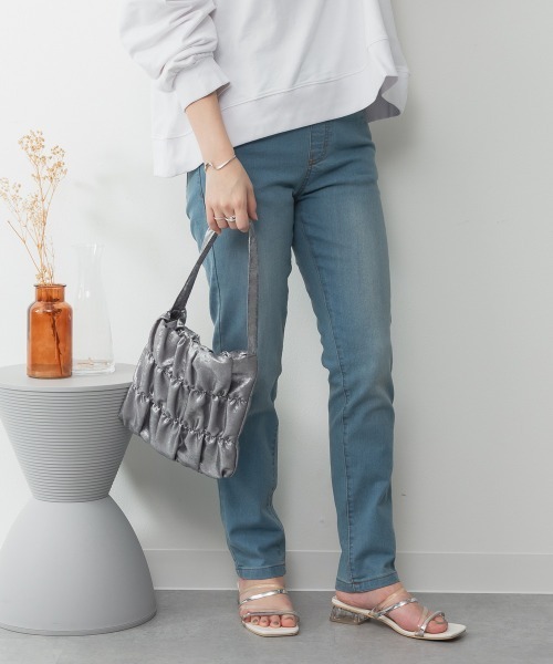 aity（アイティ）の「M-4L ストレッチ スリムデニムパンツ（デニムパンツ・レディース・ワンウォッシュ/ブルー/ネイビー・M/L/LL/3L/4L）」の11枚目の写真