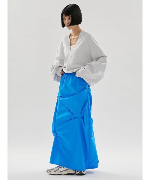 emmi（エミ）の「タックフォルムスカート/撥水（スカート・レディース・ブルー/ブラック/アイボリー・1/0）」の19枚目の写真