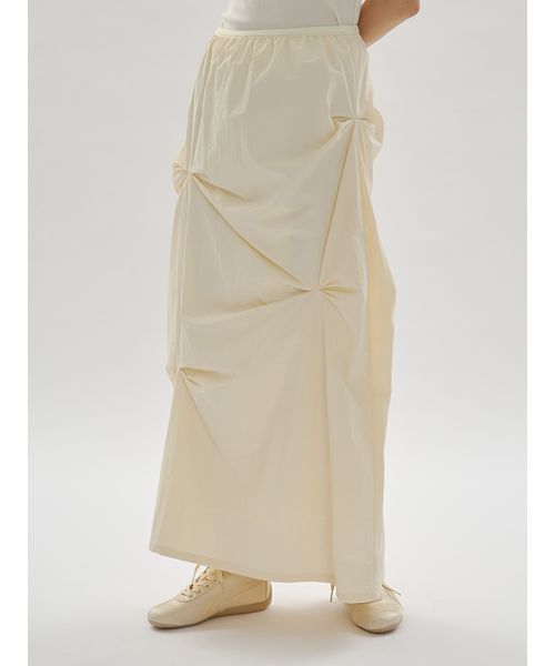 emmi（エミ）の「タックフォルムスカート/撥水（スカート・レディース・ブルー/ブラック/アイボリー・1/0）」の22枚目の写真