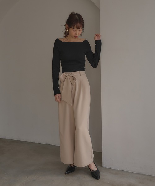 SOELA(ソエラ)の「【INGNI SOELA】カップ付オフショルトップス/WEB限定(Tシャツ/カットソー・レディース・ブラック/オフホワイト・FREE)」の9枚目の写真