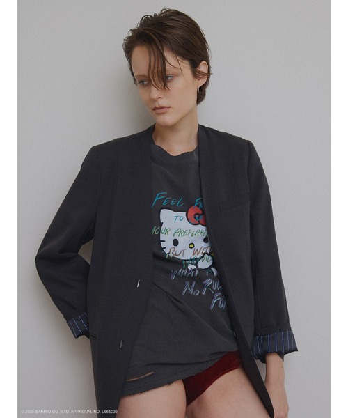 sanrio(サンリオ)の「HELLO KITTY×Ameri DAMAGE LONG TEE(Tシャツ/カットソー・レディース・ホワイト/ブラック・FREE)」の2枚目の写真