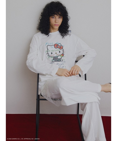 ホワイトタグありHELLO KITTY×Ameri DAMAGE LONGTEE HELLO KITTY×Ameri DAMAGE LONG TEE（Tシャツ/カットソー）｜sanrio