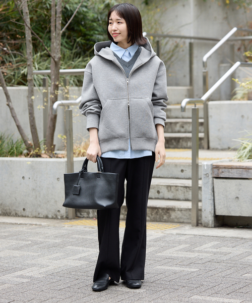 SLOBE IENA（スローブイエナ）の「《追加3》ボリュームジップアップフーディー（パーカー・レディース・アイボリー/グレー・FREE）」の3枚目の写真