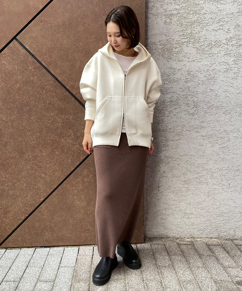 SLOBE IENA(スローブイエナ)の「《追加3》ボリュームジップアップフーディー(パーカー・レディース・アイボリー/グレー・FREE)」の5枚目の写真