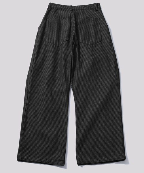 TOBEE(トゥビー)の「【TOBEE】バルーンシルエット ディープタックワイドパンツ(デニムパンツ・メンズ・ブラック・SMALL/MEDIUM/LARGE/X-LARGE)」の15枚目の写真
