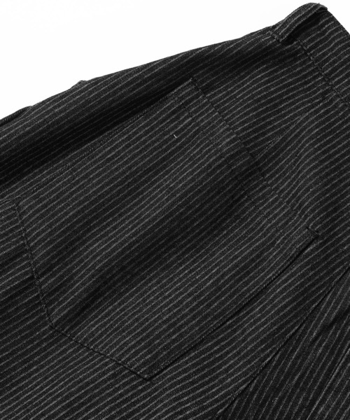 TOBEE(トゥビー)の「【TOBEE】バルーンシルエット ディープタックワイドパンツ(デニムパンツ・メンズ・ブラック・SMALL/MEDIUM/LARGE/X-LARGE)」の18枚目の写真
