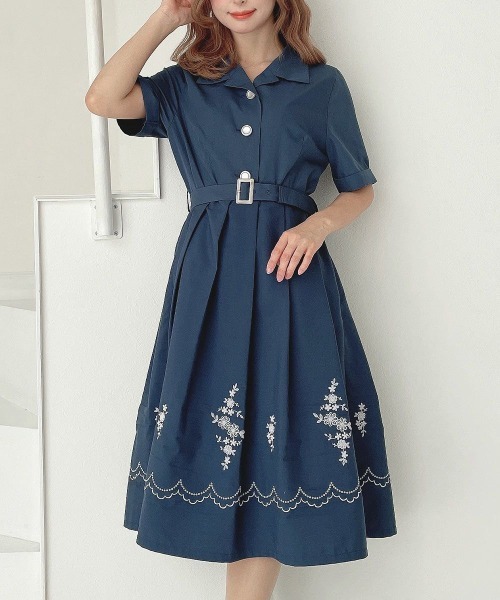 F i.n.t（フィント）の「レース風プリントヘムシャツワンピース（シャツワンピース・レディース・ライトブルー/ブルー・FREE）」の3枚目の写真