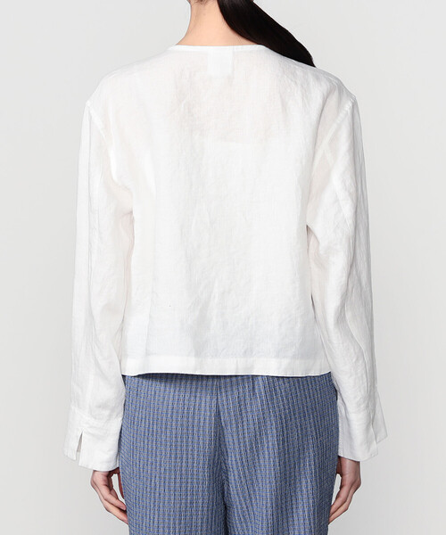 ORCIVAL（オーシバル）の「ORCIVAL | リネン クルーネックカーディガン WOMEN（ノーカラージャケット・レディース・オフホワイト/ネイビー・1）」の12枚目の写真