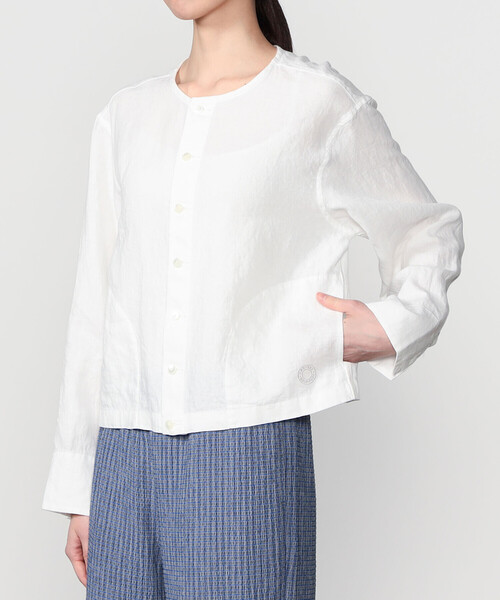 ORCIVAL（オーシバル）の「ORCIVAL | リネン クルーネックカーディガン WOMEN（ノーカラージャケット・レディース・オフホワイト/ネイビー・1）」の14枚目の写真