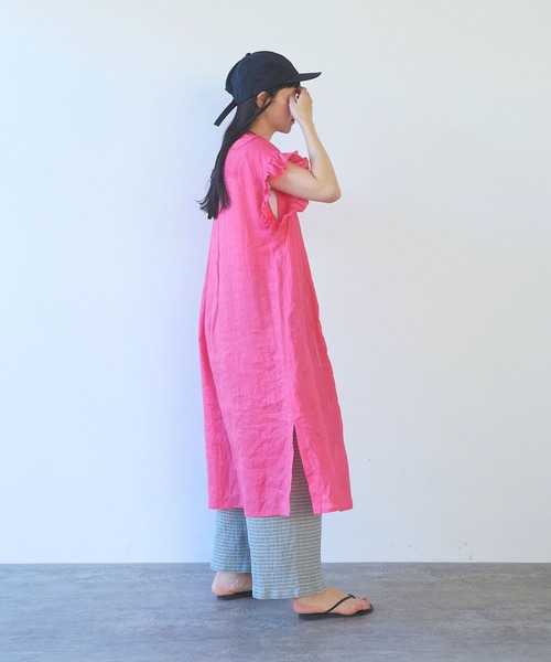 yuni(ユニ )の「60/1Linen gather sleeves one-piece(ワンピース・レディース・ピンク/ブラック/ブルー/アイボリー・FREE)」の21枚目の写真
