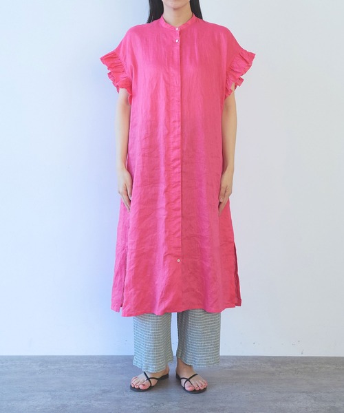 yuni(ユニ )の「60/1Linen gather sleeves one-piece(ワンピース・レディース・ピンク/ブラック/ブルー/アイボリー・FREE)」の5枚目の写真