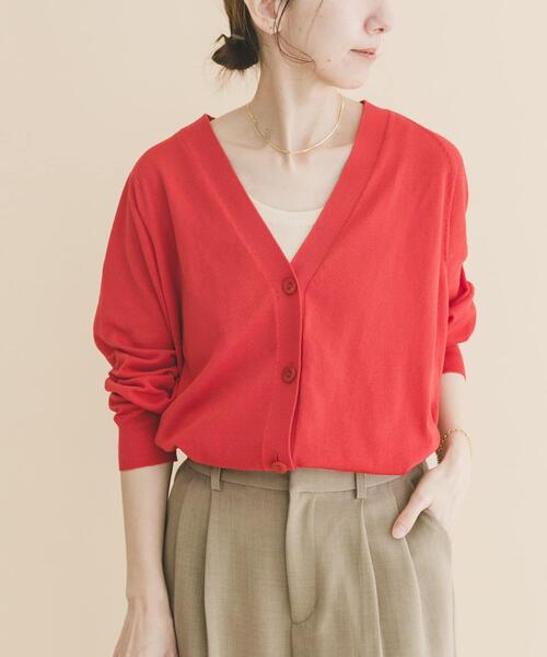 ITEMS URBANRESEARCH（アイテムズ アーバンリサーチ）の「Vネックオーバーカーディガン(楽着シリーズ)（ニット/セーター・レディース・オフホワイト/ブラック/ベージュ/レッド・FREE）」の4枚目の写真