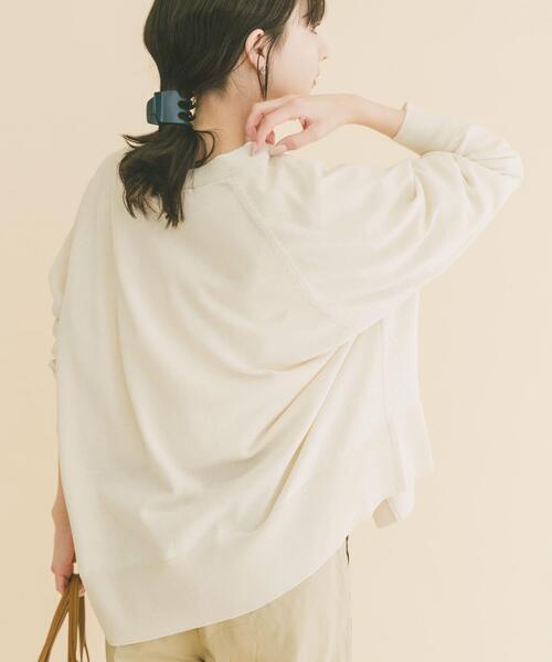 ITEMS URBANRESEARCH(アイテムズ アーバンリサーチ)の「『UVカット/洗濯可』Vネックオーバーカーディガン(楽着シリーズ)(ニット/セーター・レディース・オフホワイト/ブラック/ベージュ/レッド・FREE)」の15枚目の写真