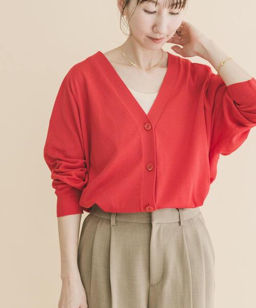 ITEMS URBANRESEARCH(アイテムズ アーバンリサーチ)の「『UVカット/洗濯可』Vネックオーバーカーディガン(楽着シリーズ)(ニット/セーター・レディース・オフホワイト/ブラック/ベージュ/レッド・FREE)」の21枚目の写真