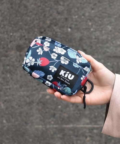 KiU(キウ)の「【KiU and BleuBleuet】KiUウォーターリペレントポーチM(ポーチ・レディース・ブラック/ネイビー/ブラック系その他/ブルー/ブルー系その他/ネイビー系・FREE)」の3枚目の写真