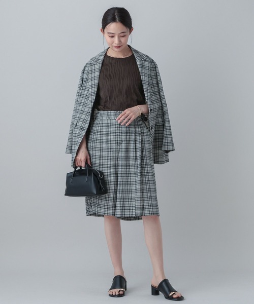 GLOBAL WORK（グローバルワーク）の「MATINEE LINE/ナミナミストライプ半袖T/658131（Tシャツ/カットソー・レディース・ブラック/アイボリー/ライトグリーン/ブラウン・LARGE/MEDIUM）」の16枚目の写真