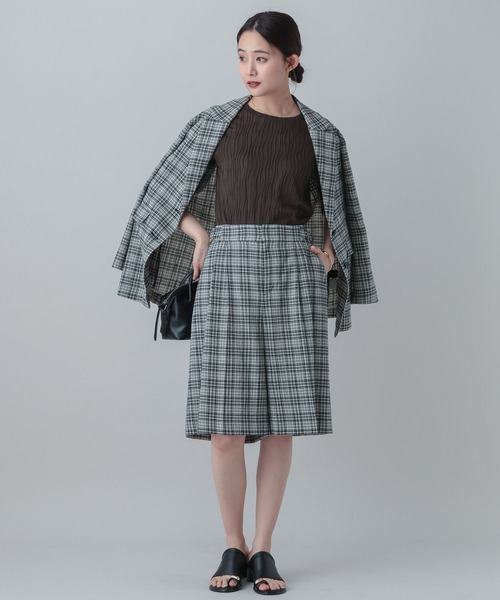 GLOBAL WORK（グローバルワーク）の「MATINEE LINE/ナミナミストライプ半袖T/658131（Tシャツ/カットソー・レディース・ブラック/アイボリー/ライトグリーン/ブラウン・LARGE/MEDIUM）」の17枚目の写真