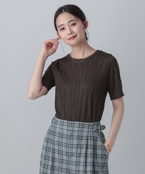 GLOBAL WORK（グローバルワーク）の「MATINEE LINE/ナミナミストライプ半袖T/658131（Tシャツ/カットソー・レディース・ブラック/アイボリー/ライトグリーン/ブラウン・LARGE/MEDIUM）」の18枚目の写真