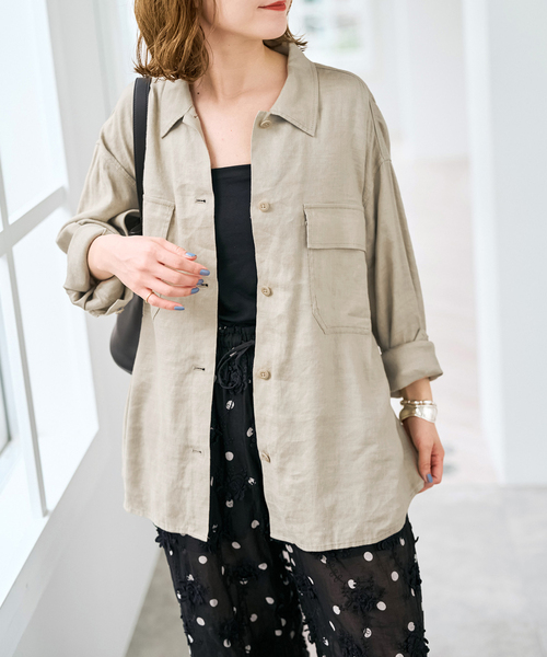 Spick & Span（スピックアンドスパン）の「《洗濯機洗い可》リネンミックスストレッチシャツジャケット（その他アウター・レディース・ベージュ/ブラウン・FREE）」の2枚目の写真