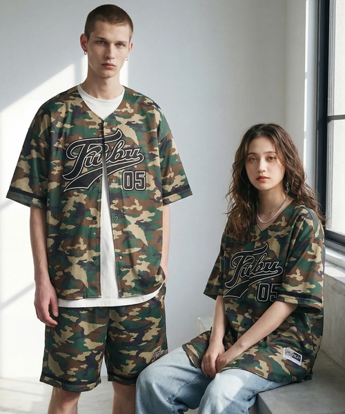 FUBU( フブ)の「【FUBU/フブ】PATCH BASEBALL SHIRTS/パッチ付きベースボールシャツ(シャツ/ブラウス・メンズ・カモフラージュ/ホワイト/ブラック・XL/M/L)」の5枚目の写真