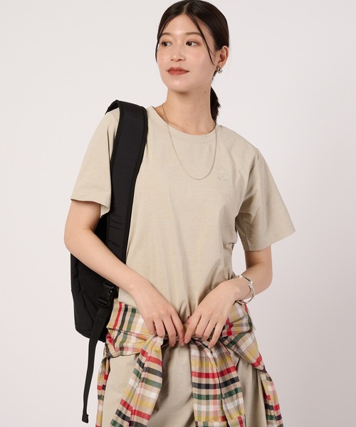 Arnold Palmer(アーノルドパーマー)の「タウン&レジャー Tシャツワンピース(ワンピース・レディース・ブラック/ライトグリーン/ベージュ・L/M/S)」の6枚目の写真