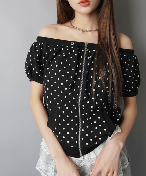 SPINNS（スピンズ）の「オフショルジップトップス/パフスリーブ/チャーム（Tシャツ/カットソー・レディース・ブラック系1/ネイビー/グレー・ONESIZE）」の18枚目の写真
