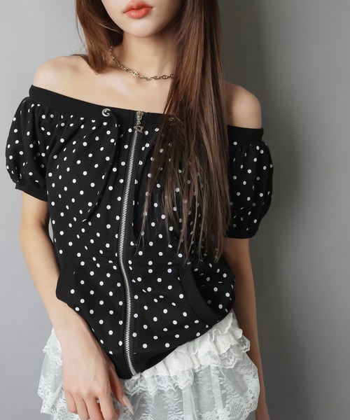 SPINNS（スピンズ）の「オフショルジップトップス/パフスリーブ/チャーム（Tシャツ/カットソー・レディース・ブラック系1/ネイビー/グレー・ONESIZE）」の17枚目の写真