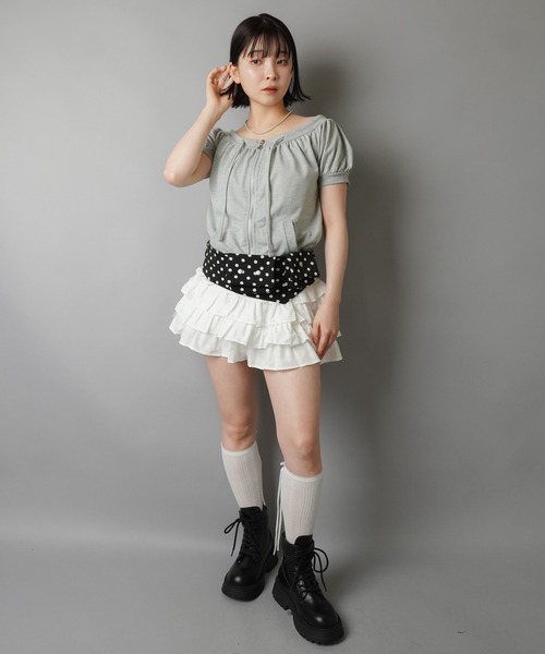 SPINNS（スピンズ）の「オフショルジップトップス/パフスリーブ/チャーム（Tシャツ/カットソー・レディース・ブラック系1/ネイビー/グレー・ONESIZE）」の15枚目の写真