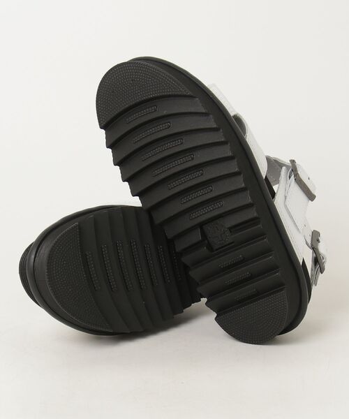 Dr. Martens(ドクターマーチン)の「Dr. Martens/ドクターマーチン VOSS II サンダル 26799100(サンダル・レディース・ホワイト・UK3/UK4/UK5/UK6)」の2枚目の写真