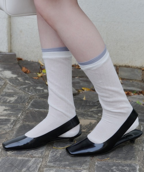GIUNON(ジウノン)の「loose sheer leyerd socks / ルーズシアーレイヤードソックス(ソックス/靴下・レディース・ホワイト/ブラック・FREE)」の5枚目の写真