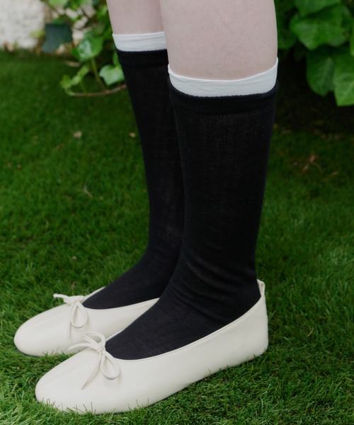 GIUNON(ジウノン)の「loose sheer leyerd socks / ルーズシアーレイヤードソックス(ソックス/靴下・レディース・ホワイト/ブラック・FREE)」の4枚目の写真