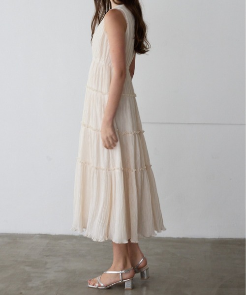 ORGUE(オルグ)の「Tiered flare one-piece/ティアードフレアワンピース(ワンピース・レディース・ブラック/アイボリー・SMALL/MEDIUM)」の8枚目の写真