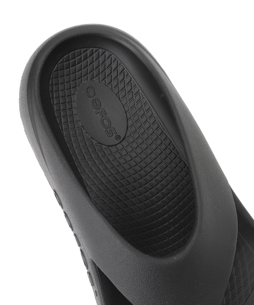 OOFOS（ウーフォス）の「OOFOS/ウーフォス Ooriginal+（サンダル・レディース・ブラック/ホワイト系その他・25cm/24cm/23cm）」の12枚目の写真