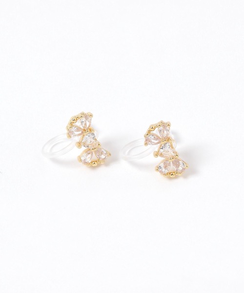 LAKOLE(ラコレ)の「オールビジューリボンノンホールピアス / 663741(ピアス(両耳用)・レディース・その他1/その他2・FREE)」の2枚目の写真