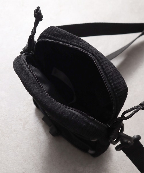 HUF(ハフ)の「【HUF/ハフ】CORDUROY BOWERY SIDE BAG / コーデュロイ ミニ ショルダーバッグ(ショルダーバッグ・メンズ・ブラウン/パープル/ブラック・FREE)」の6枚目の写真