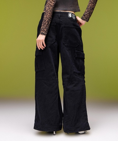 X-girl(エックスガール)の「FADED WIDE LEG FLARE CARGO PANTS(カーゴパンツ・レディース・ブラック/カモフラージュ・S/M)」の6枚目の写真