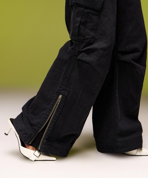X-girl(エックスガール)の「FADED WIDE LEG FLARE CARGO PANTS(カーゴパンツ・レディース・ブラック/カモフラージュ・S/M)」の8枚目の写真