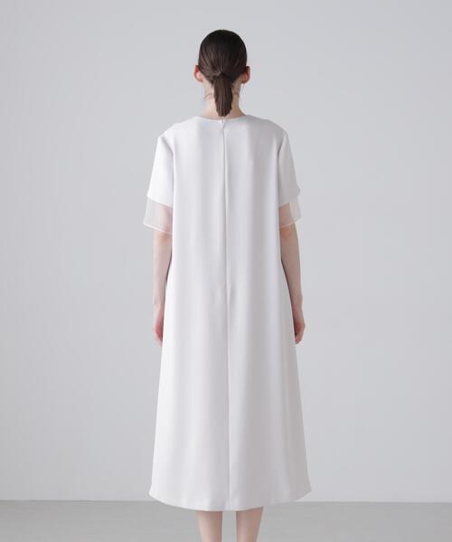 ADORE(アドーア)の「◆ドライタッチジョーゼットワンピース(ワンピース・レディース・ベージュ/ブラック・38)」の8枚目の写真
