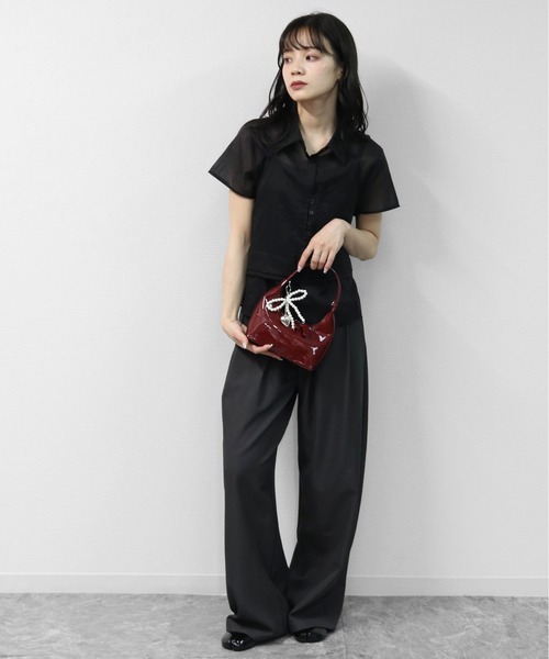 THE CELL.(ザセルドット)の「チャーム付き MINIハンドバッグ MINI HANDBAG WITH CHARM(ハンドバッグ・レディース・ピンク/オフホワイト/ワイン/シルバー/ブラック・FREE)」の16枚目の写真