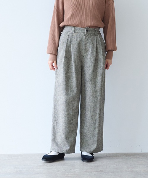 yuni(ユニ )の「Cotton Acryl Wool Tweed 2tuck pants(スラックス・レディース・グレー/ダークブラウン・S/M)」の1枚目の写真