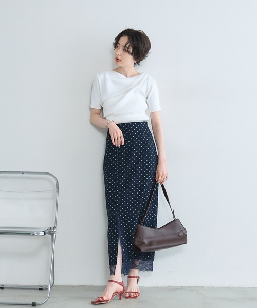 &. NOSTALGIA(アンドドットノスタルジア)の「ドレープリブトップス(Tシャツ/カットソー・レディース・オフホワイト/ネイビー/ブラウン・M)」の4枚目の写真