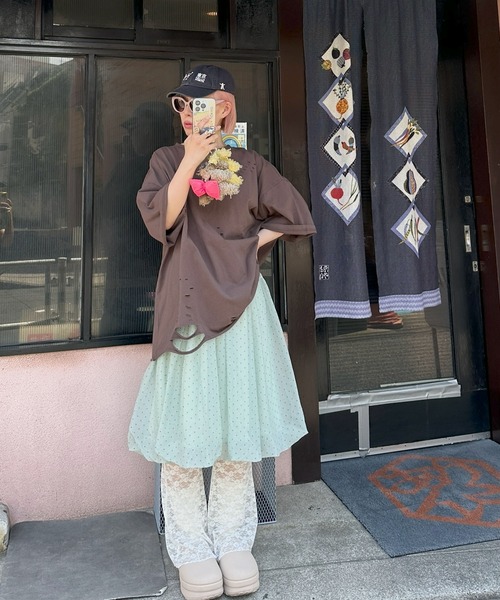 Alley Tokyo(アリートーキョー)の「ダメージいっぱいのBIG T(Tシャツ/カットソー・レディース・グレー/ブラウン/オフホワイト・FREE)」の6枚目の写真