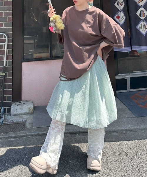 Alley Tokyo(アリートーキョー)の「ダメージいっぱいのBIG T(Tシャツ/カットソー・レディース・グレー/ブラウン/オフホワイト・FREE)」の4枚目の写真