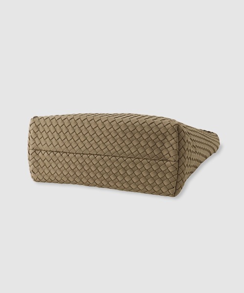allureville(アルアバイル)の「【NAGHEDI(ナゲディ)】 MEDIUM HOBO ショルダーバッグ(ショルダーバッグ・レディース・グレイッシュベージュ・FREE)」の7枚目の写真